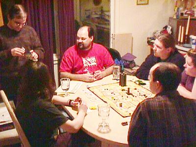 http://www.ludism.org/scpix/20030201/04_elgrande_players.jpg